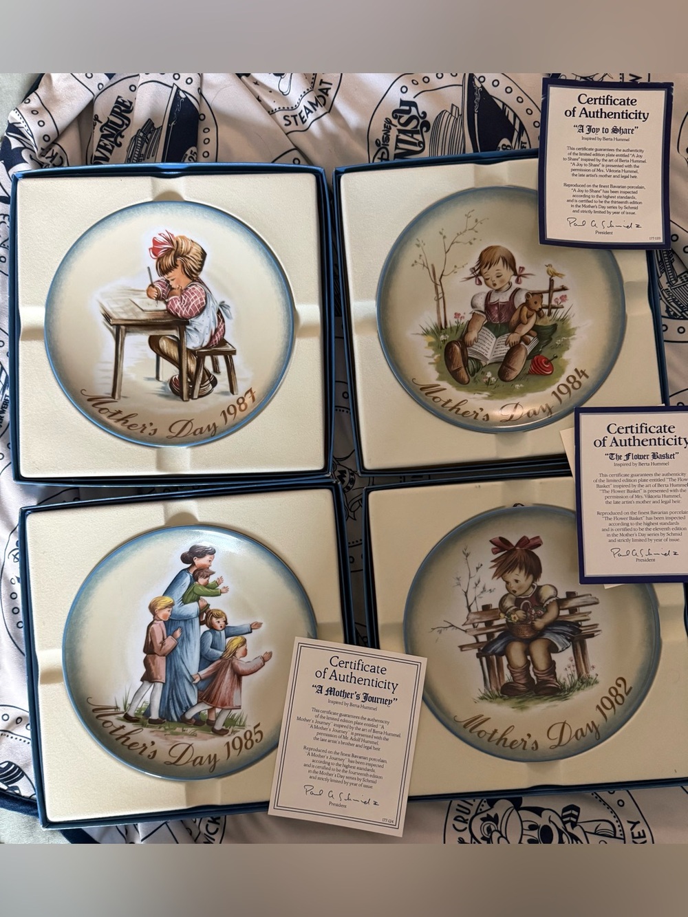 Schmid Mother’s Day Series Collector Plates 1982/84/85/87 Limited COA Hummel